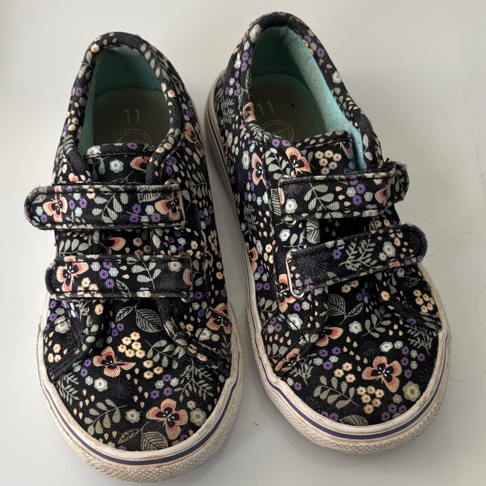 Wonder Nation Black Floral Kids Sneakers